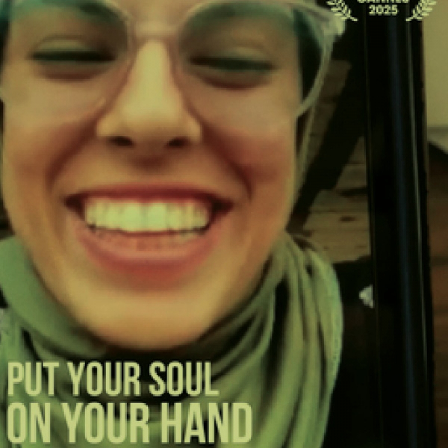 Put your soul on your hand and walk //